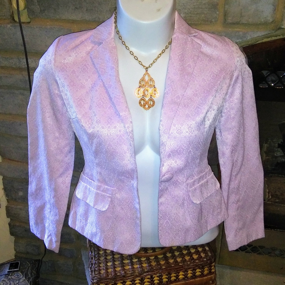 ⭐Mossimo gorgeous antique style